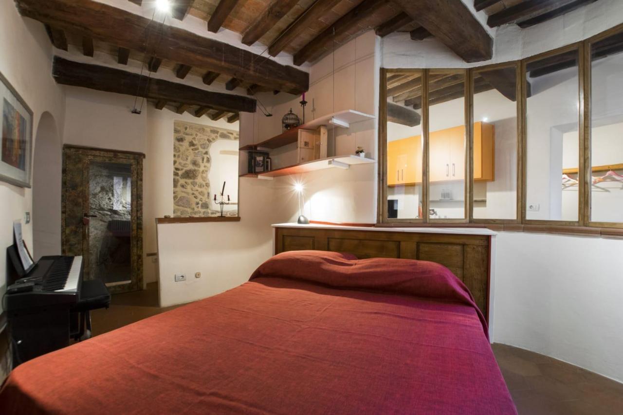 Appartamento Nel Borgo 로카테데리기 외부 사진